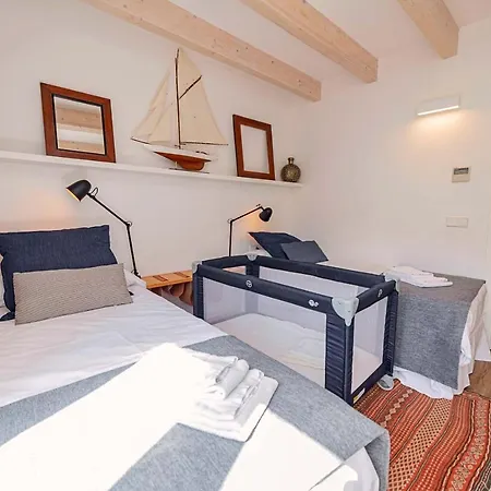Vila Elegant Town House In 2 Bedrooms Roser Vell Located In Heart Of Old Town *