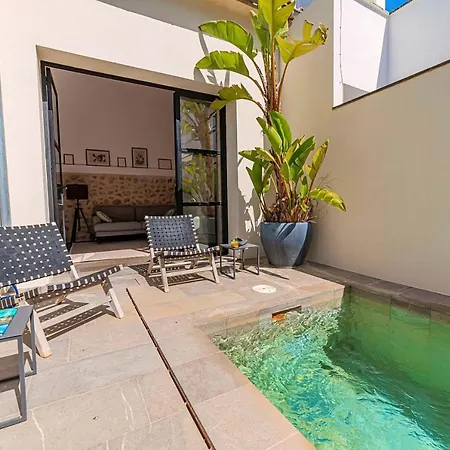 Elegant Town House In 2 Bedrooms Roser Vell Located In Heart Of Old Town Vila